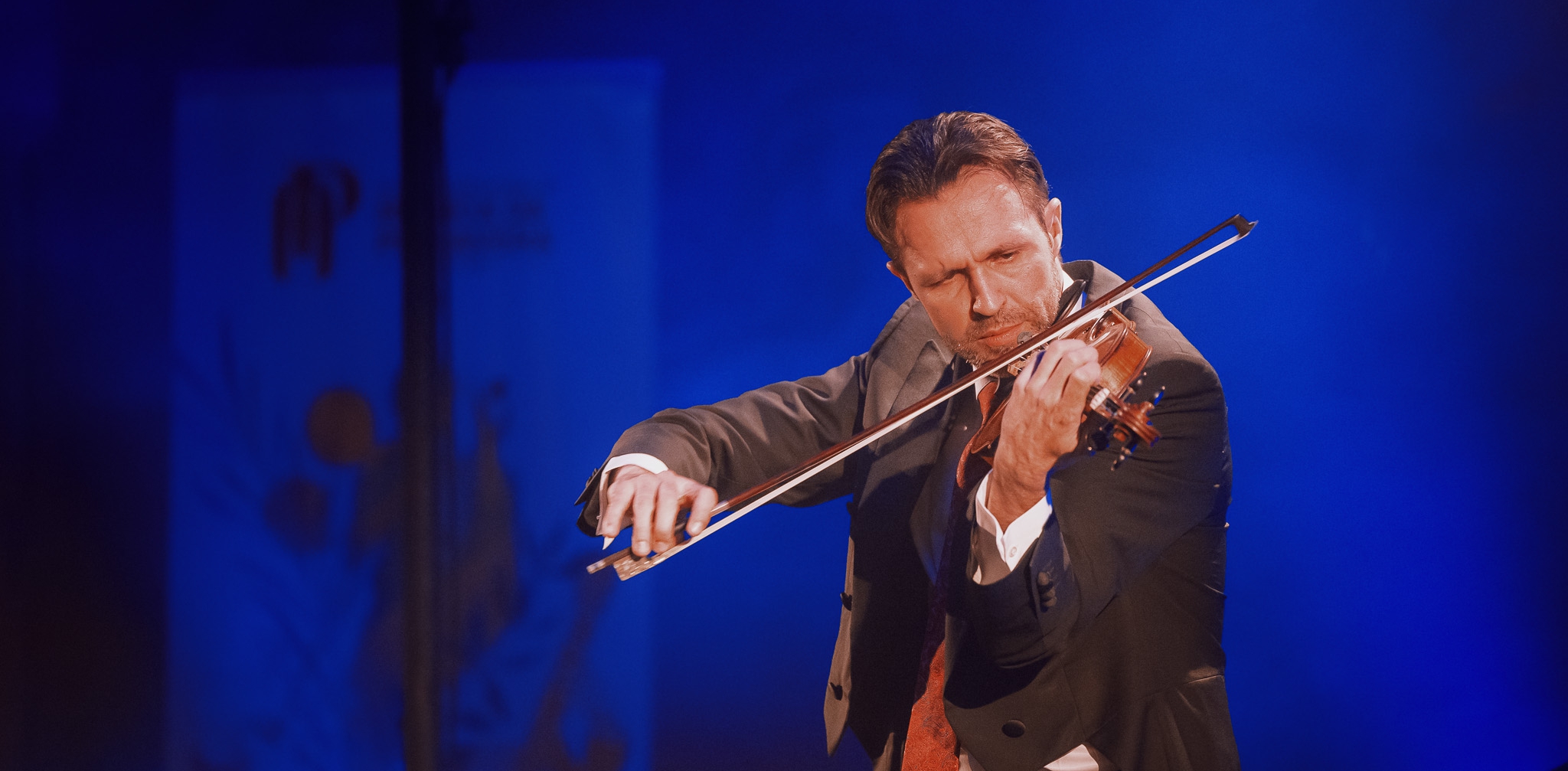 Eliseu Silva – Violinist & Orchestral Conductor
