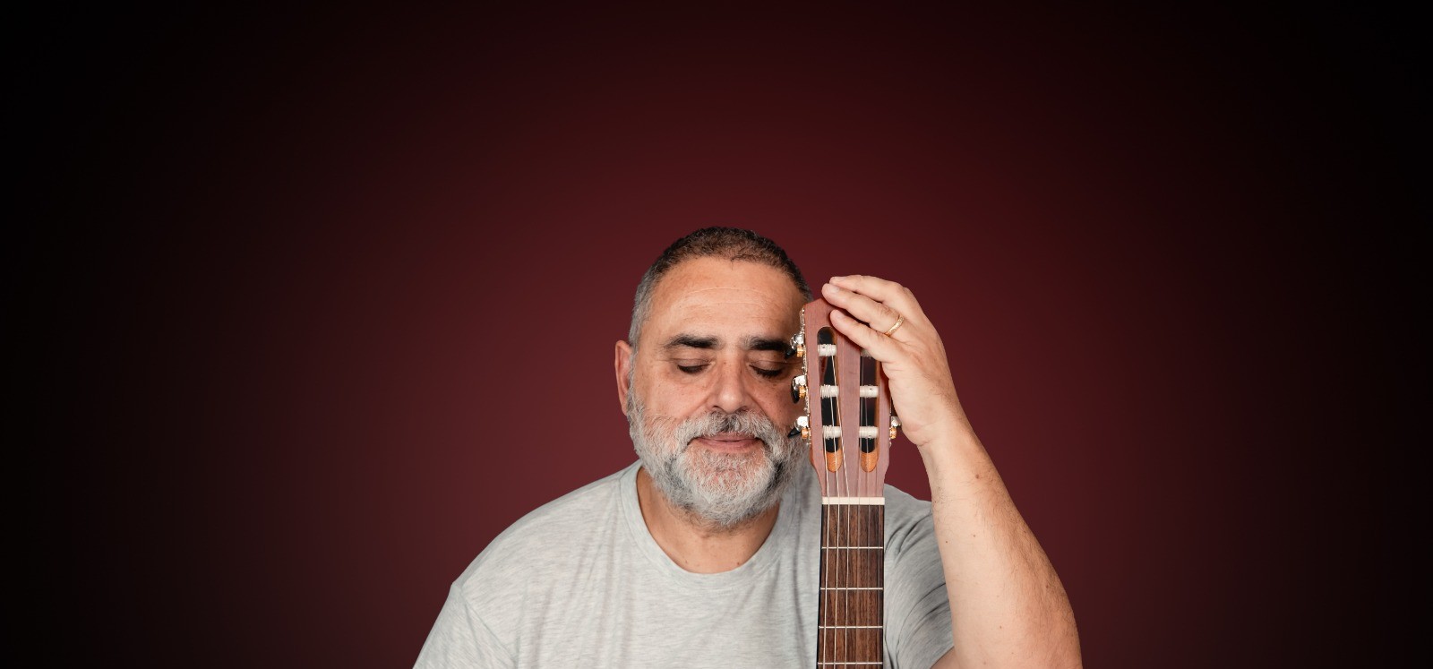 New single by Amado “Cavaleiro Dourado II”